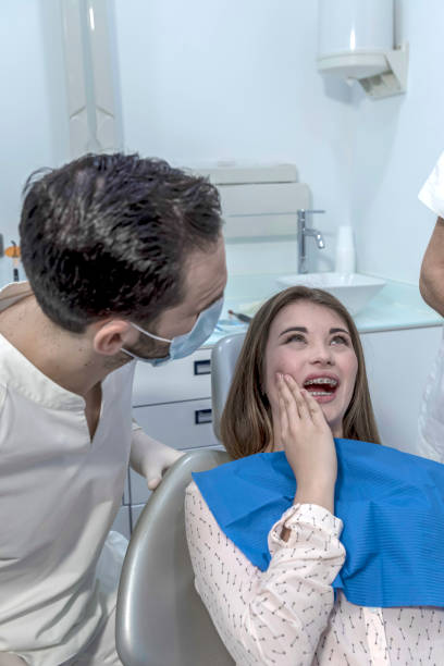 Best Weekend Emergency Dentist in Lincoln Village, CA